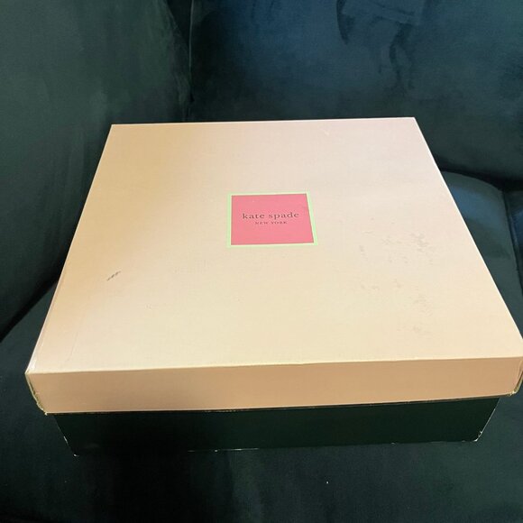 Kate Spade Size 8 Tan with Bow Detailing Winter “Marie” Boots - Picture 7 of 8